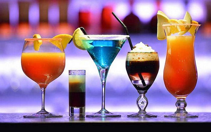 Tổng hợp danh sách 62 hình ảnh ly rượu trong bar