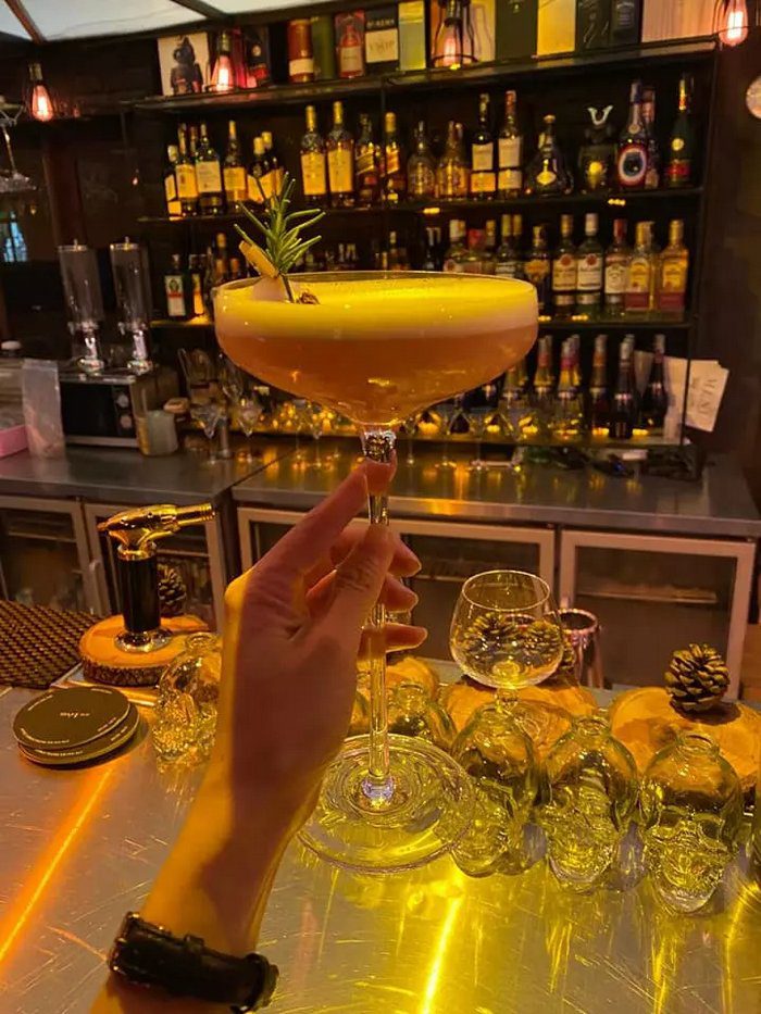 Tổng hợp danh sách 62 hình ảnh ly rượu trong bar