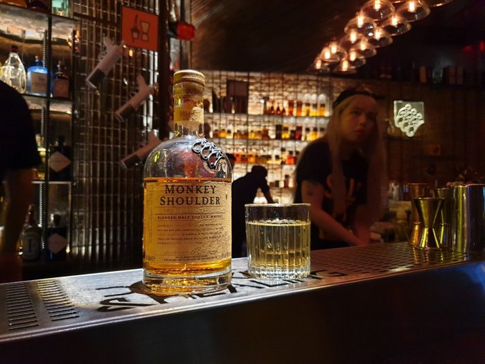 Tổng hợp danh sách 62 hình ảnh ly rượu trong bar
