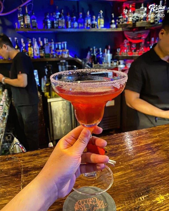 Tổng hợp danh sách 62 hình ảnh ly rượu trong bar