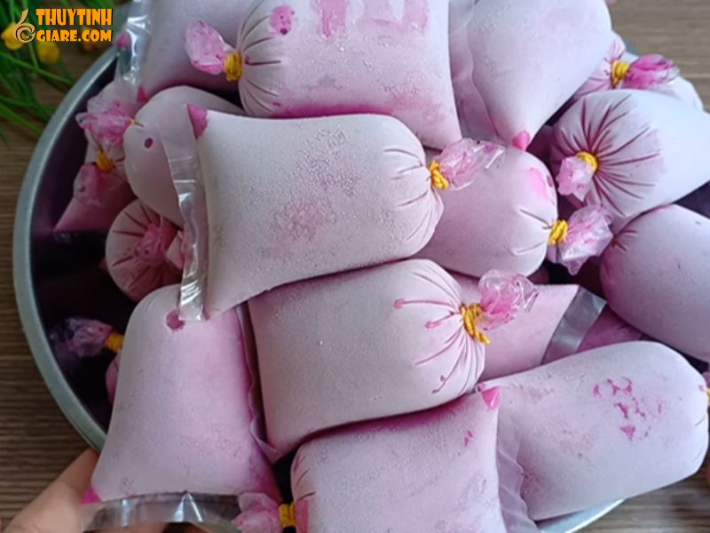 Thưởng Thức Kem Nho Cách làm kem nho mát lạnh, đơn giản chuẩn bị